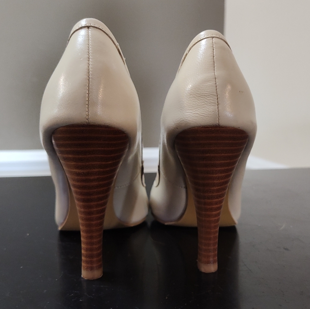 Fitzwell posh pumps in cream - Picture 3 of 7
